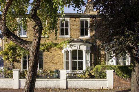 3 bedroom end of terrace house for sale, Edric Rd, Hatcham Park, New Cross, SE14