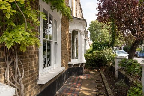 3 bedroom end of terrace house for sale, Edric Rd, Hatcham Park, New Cross, SE14