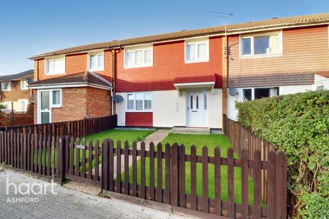 3 bedroom terraced house to rent, Lynsted Close, Ashford