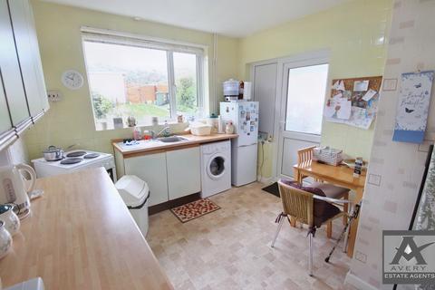 2 Wayside, Worle, Weston-super-mare, BS22 9BL