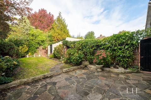 10 Oakdene Close, Hornchurch, RM11 1HD