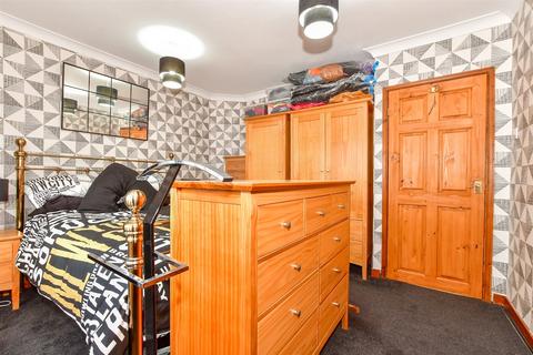 128 Downs Road, Walmer, Deal, CT14 7TF