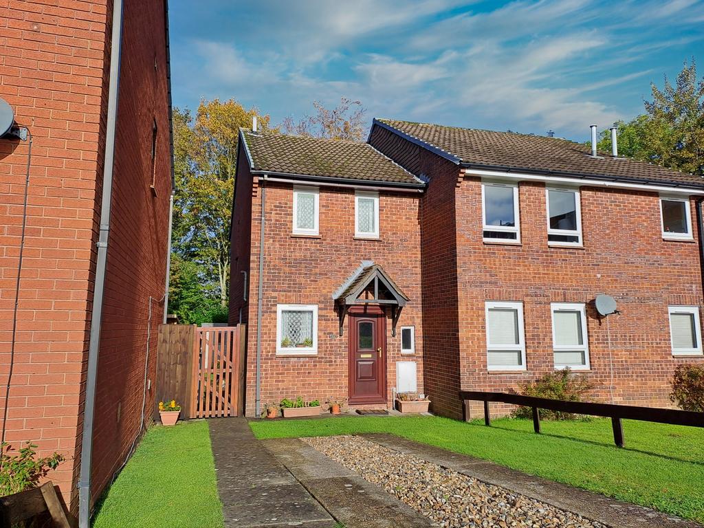 Hartley Gardens, Tadley, RG26 2 bed semidetached house for sale £280,000