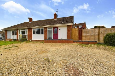 3 bedroom semi-detached house for sale, Bodiam Avenue, Tuffley, Gloucester, Gloucestershire, GL4