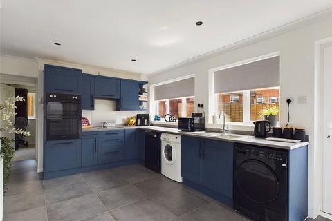 148 Bodiam Avenue, Tuffley, Gloucester, GL4 0TN