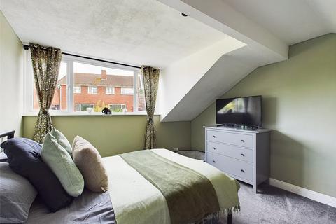 148 Bodiam Avenue, Tuffley, Gloucester, GL4 0TN
