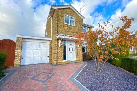 2 Barn Close, Great Oakley, Corby, NN18 8HZ