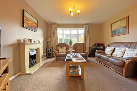 2 Barn Close, Great Oakley, Corby, NN18 8HZ