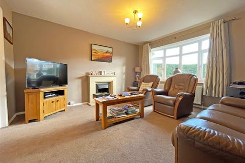 2 Barn Close, Great Oakley, Corby, NN18 8HZ
