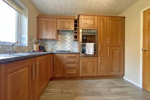 2 Barn Close, Great Oakley, Corby, NN18 8HZ