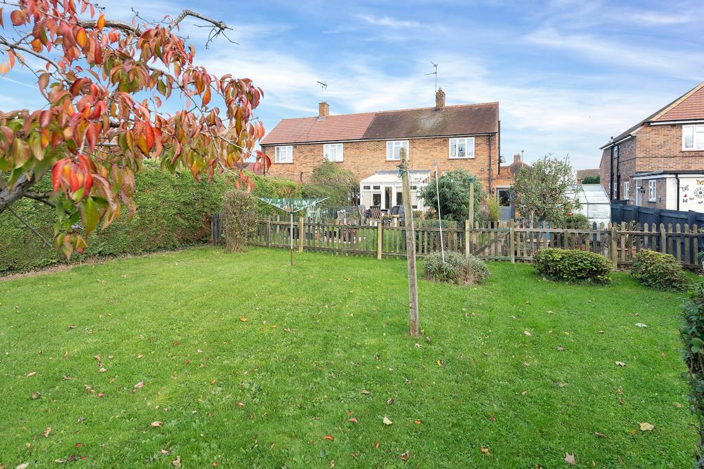 Ancaster Road, Bourne, PE10 3 bed semidetached house £235,000