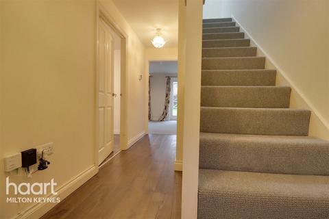 2 bedroom terraced house to rent, Rays Close, Bletchley