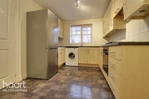 2 bedroom terraced house to rent, Rays Close, Bletchley