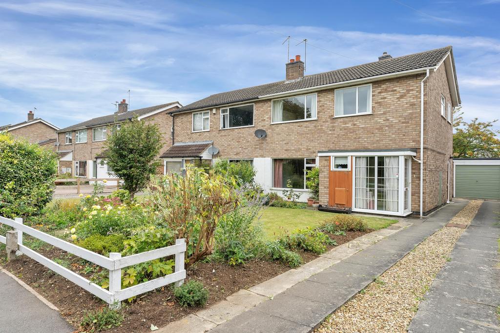 Casterton Road, Stamford, PE9 3 bed semidetached house for sale £325,000