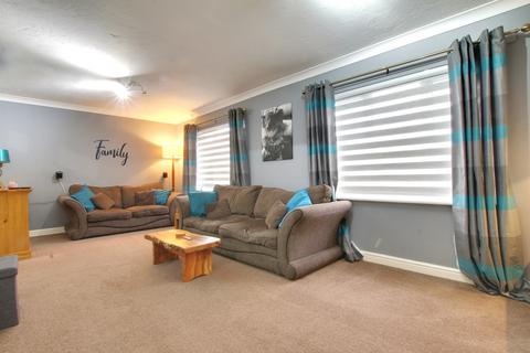 22 Drovers Close, Ramsey Mereside, Huntingdon, PE26 2UH