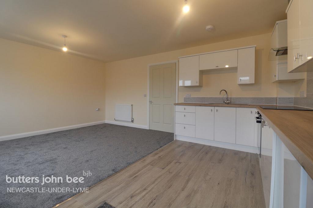 Park Road, Silverdale, NewcastleunderLyme 2 bed detached bungalow for