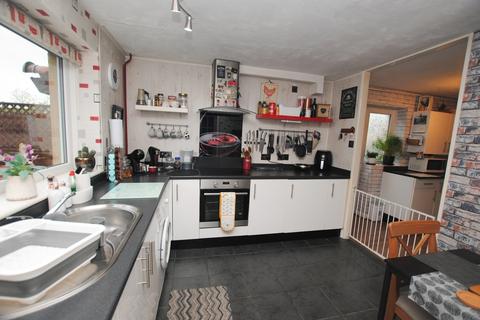 3 bedroom end of terrace house for sale - Upper Road, Madeley, Telford, TF7 5DJ.