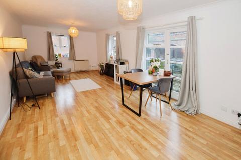 2 bedroom flat for sale - Ashton House, Slate Wharf, Castlefield, Greater Manchester, M15