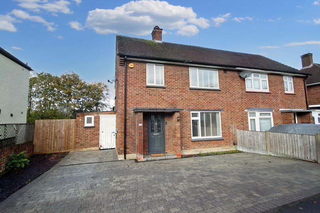 Waltham Road, Woodford Green 3 bed semidetached house to rent £2,350