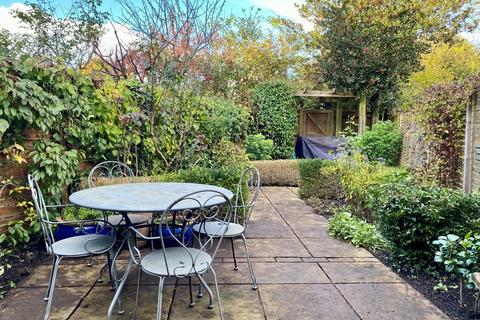 11 Cripstead Lane, Winchester, SO23 9SE