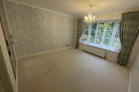 2 bedroom ground floor flat to rent, Ladybrook Road, Bramhall, Stockport