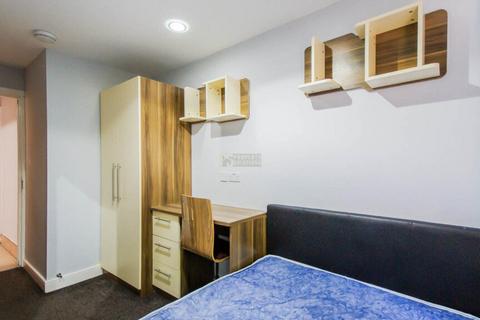 7 bedroom terraced house to rent, Heeley Road, Birmingham B29