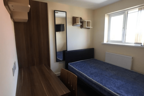 7 bedroom terraced house to rent, Heeley Road, Birmingham B29