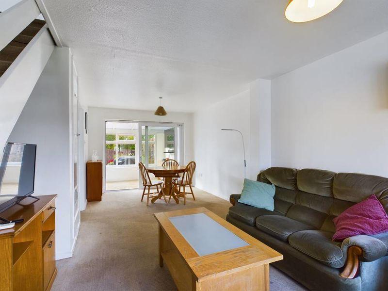 Fordhams Close, Stanton 3 bed semidetached house for sale £240,000