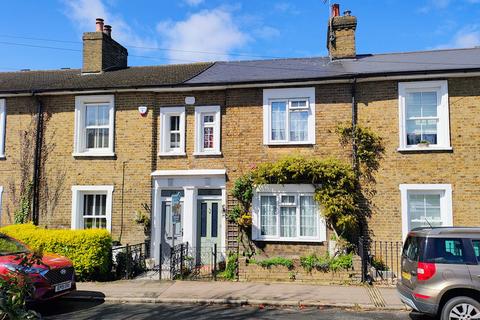 3 bedroom terraced house for sale, Hemnall Street , Epping