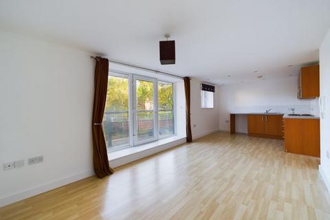 1 bedroom apartment to rent, Apt 5 Lakeside Rise, Manchester