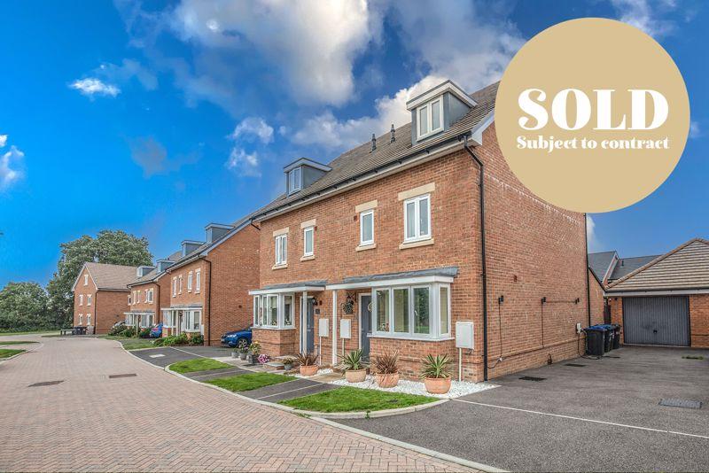 Five Oaks Way, Hassocks 4 bed semidetached house for sale £585,000