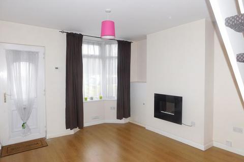 2 bedroom terraced house to rent, Howard Road, Mansfield