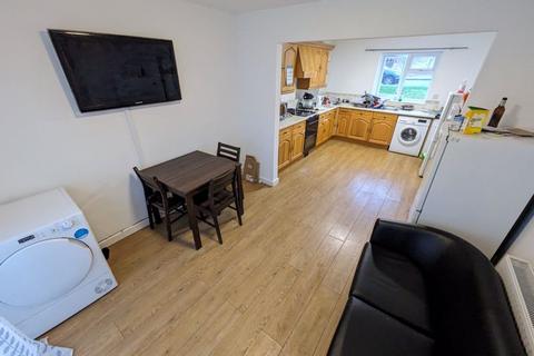 1 bedroom semi-detached house to rent, Jubilee Road, Sutton-In-Ashfield