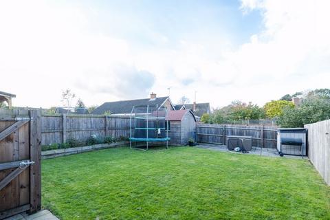5 Bunkers Crescent, Bletchley, Milton Keynes, MK3 6FP