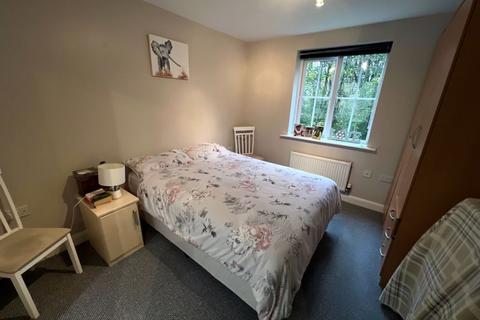 2 bedroom house to rent - Godolphin Close, Manchester
