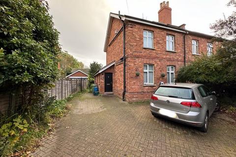 3 bedroom semi-detached house to rent, Cirencester Road, Charlton Kings