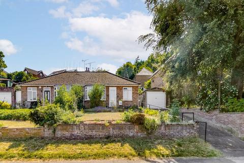2 bedroom semi-detached bungalow for sale - Presdales Drive, Ware SG12