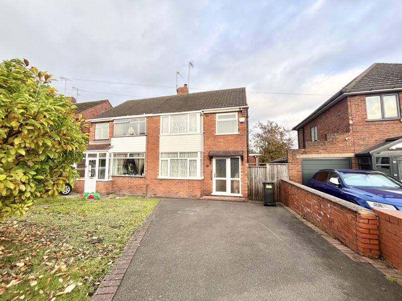Halesowen Road, Dudley DY2 3 bed semidetached house for sale £220,000