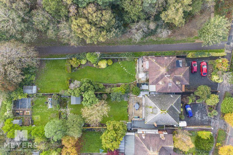 Harewood Avenue, Bournemouth, BH7 5 bed detached house for sale £895,000