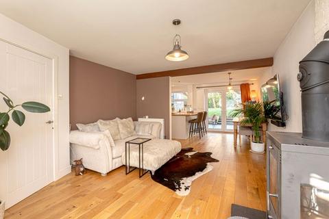 30 Wagtail Close, Horsham, RH12 5HL