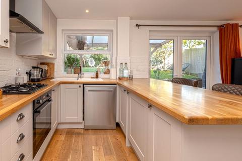 30 Wagtail Close, Horsham, RH12 5HL
