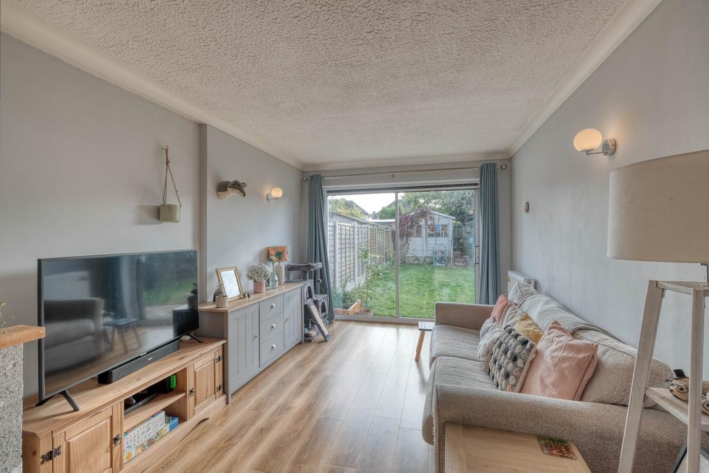 Wellsford Avenue, Solihull B92 8HB 3 bed semidetached house £275,000