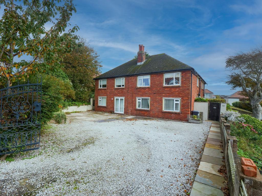 Heysham Road, Heysham, LA3 1NP 2 bed flat for sale £140,000