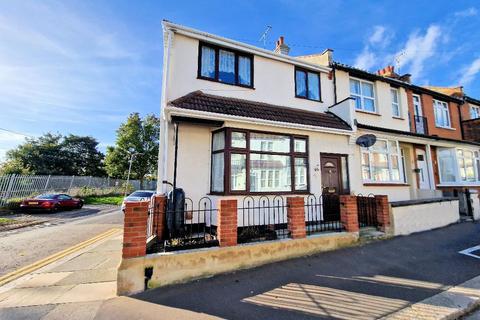 1 Dalmatia Road, Southend-on-sea, SS1 2QG