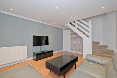 2 bedroom terraced house to rent, Cove Circle, Cove, Aberdeen, AB25