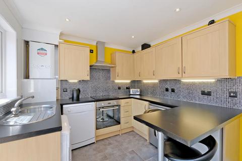 2 bedroom terraced house to rent, Cove Circle, Cove, Aberdeen, AB12