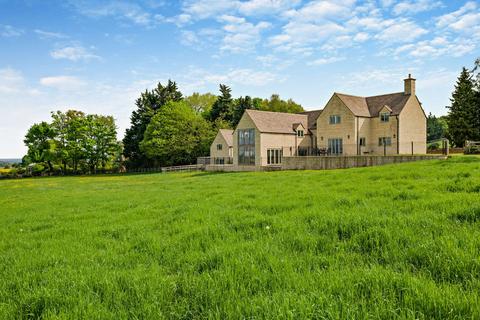 7 bedroom detached house to rent, Moreton Road, Stow on the Wold, Cheltenham, Gloucestershire