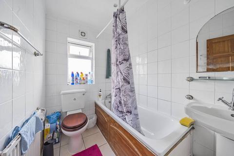 31 Williams Avenue, London, E17 5HX
