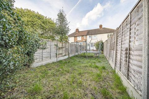 31 Williams Avenue, London, E17 5HX