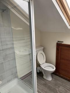 1 bedroom flat to rent, Flat 5, Russell Terrace, CV31 1HE